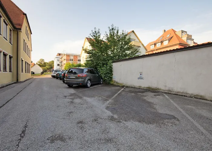 Gemuetliche In *